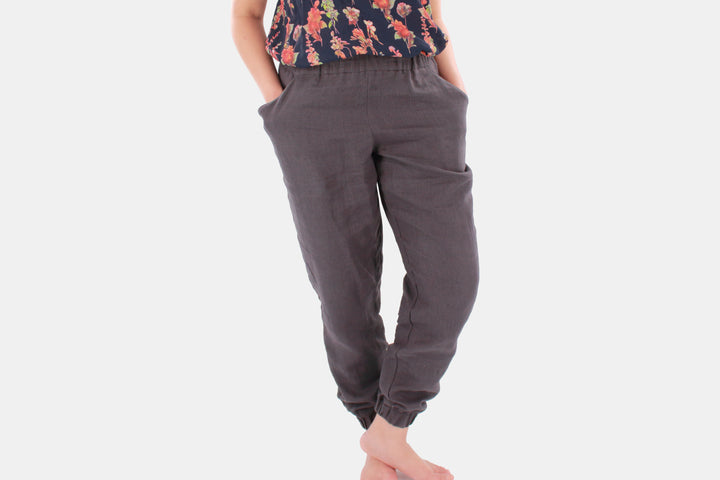 Shop womens Terra Tapered Pants from Poeshaq in anthracite grey.